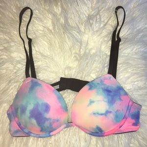 PINK VS Tie-Dye Bra